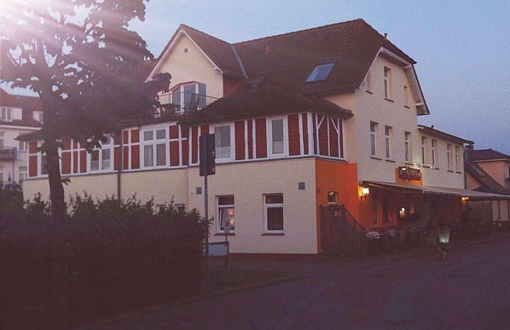 Fewo-Perner Meerblick Kuehlungsborn Exterior photo