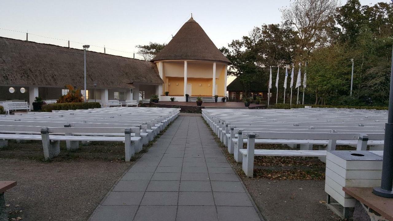 Fewo-Perner Meerblick Kuehlungsborn Exterior photo